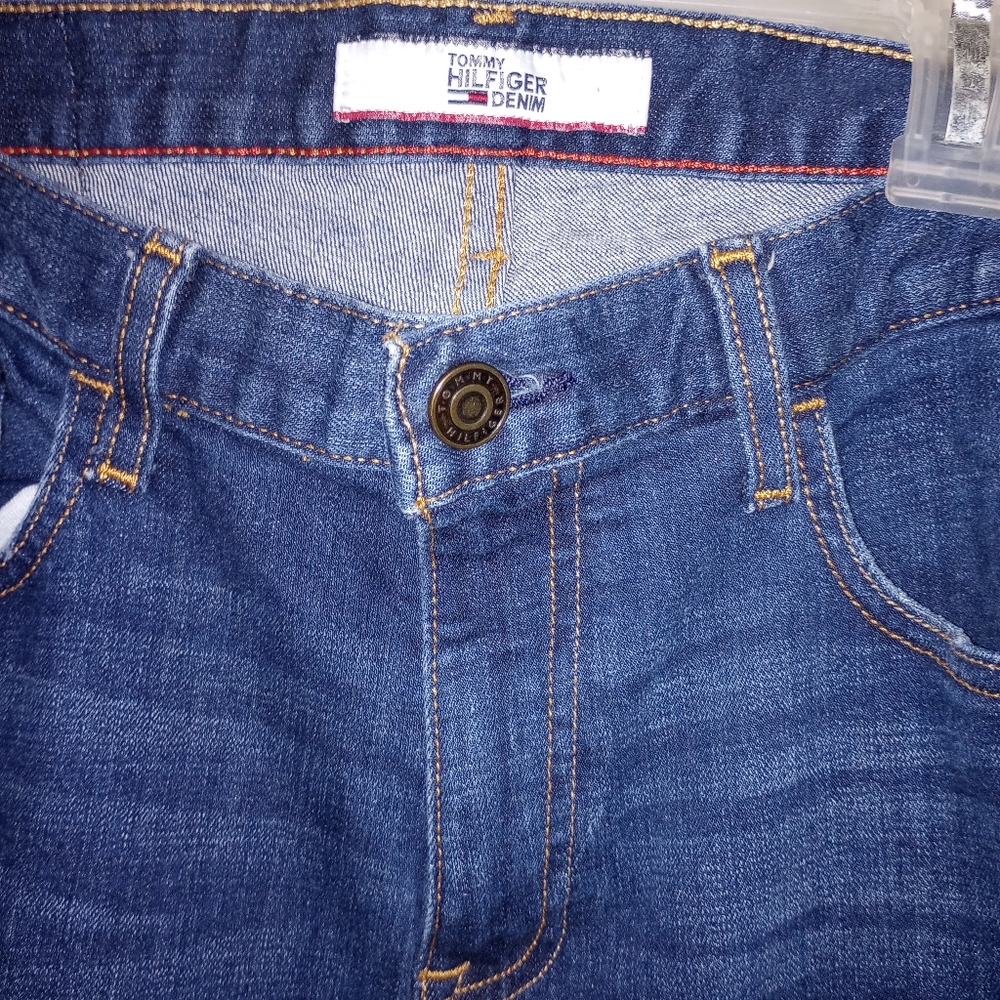 Tommy Hilfiger Men's Dark Wash Denim - Picture 7 of 12